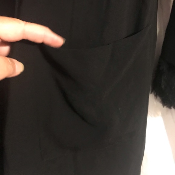 Harve Benard by Benard Holtzman black size 4 knee length jacket. - Picture 5 of 9